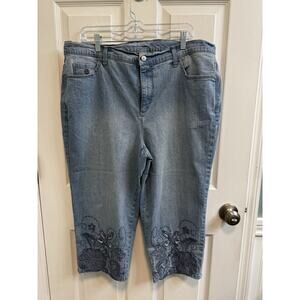 Gloria Vanderbilt 16W Zip Button Amanda Cutout Lace Hem Capri Jeans